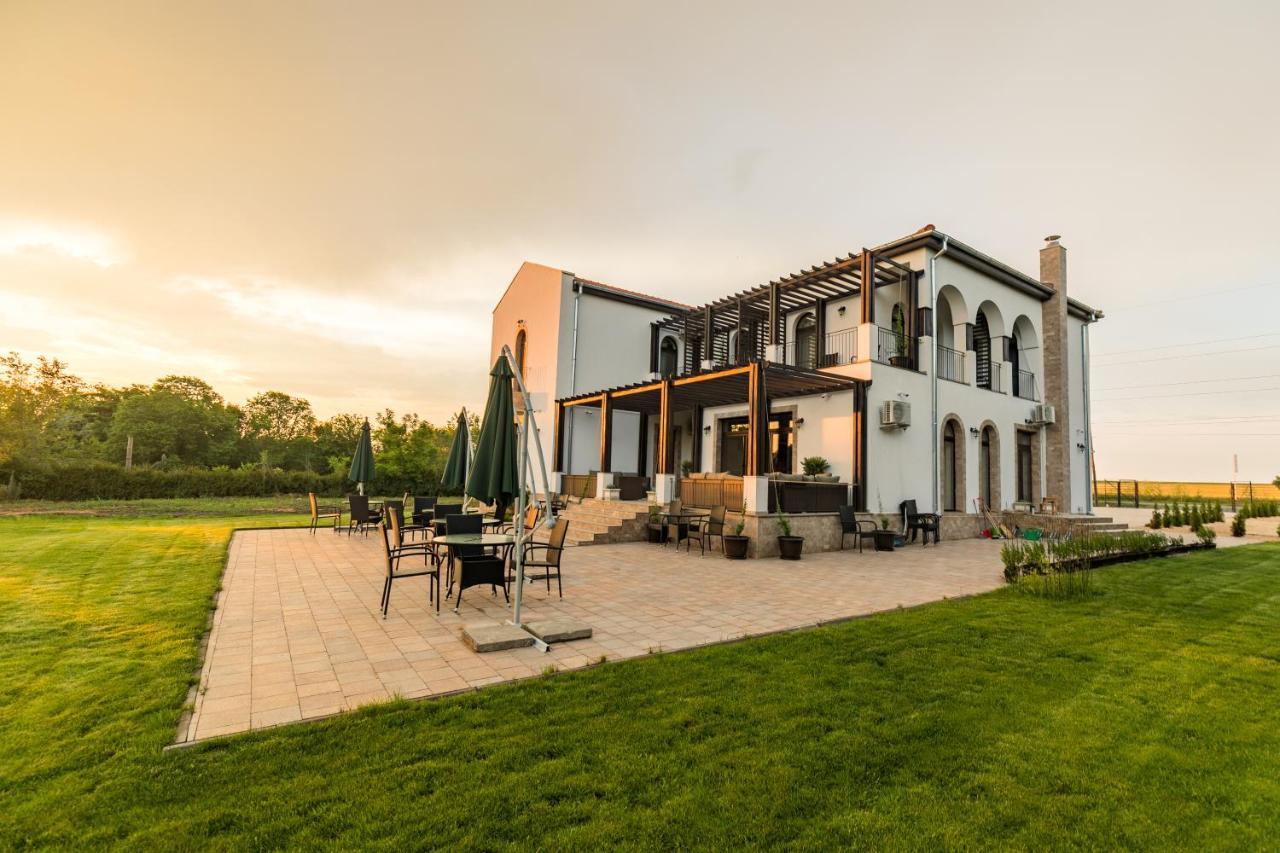 Villa Ciao - Adults Only Corbu  Bagian luar foto