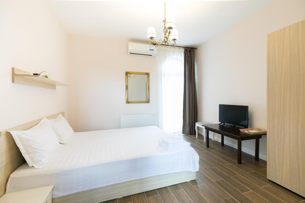 Villa Ciao - Adults Only Corbu  Bagian luar foto