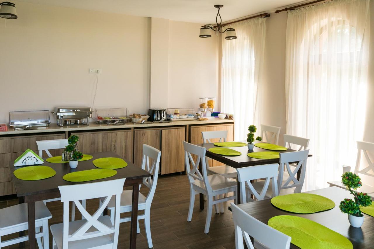 Villa Ciao - Adults Only Corbu  Bagian luar foto